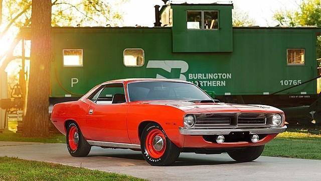 1970%20Plymouth%20HEMI%20Cuda%20with%2081%20Original%20Miles%20%2812%29.jpg