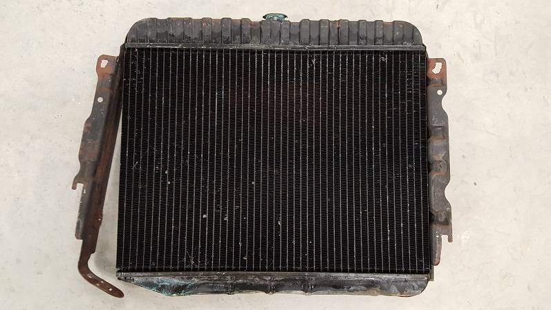 2998956 Radiator back small.jpg