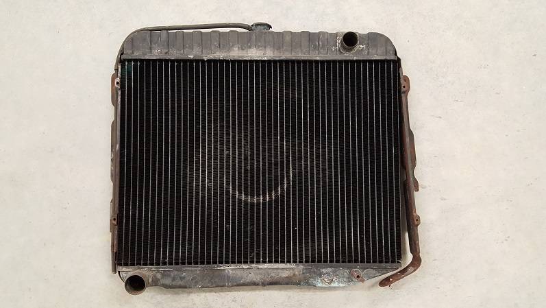 2998956 Radiator front small.jpg