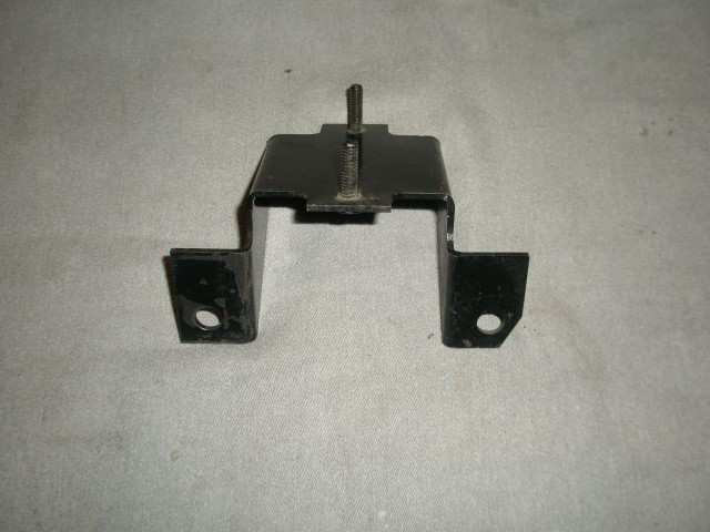 340 6 Pack Coil Bracket 004 (Small).JPG