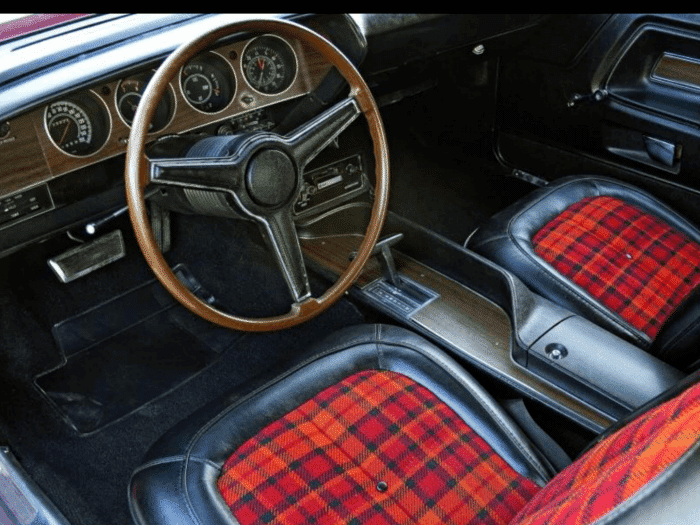 1971 dodge challenger interior