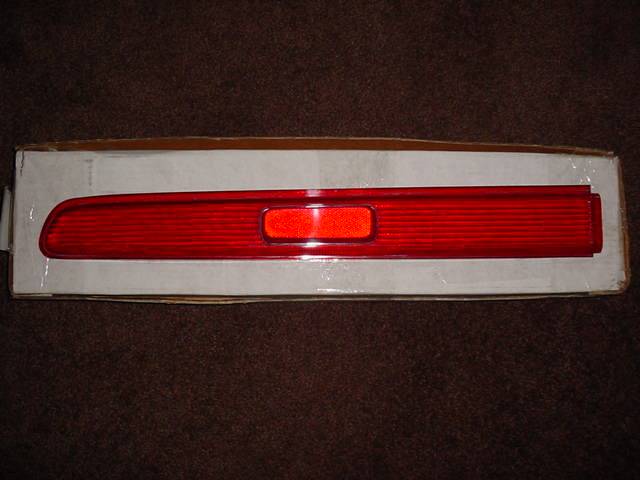 70 Challenger taillight lens front.JPG