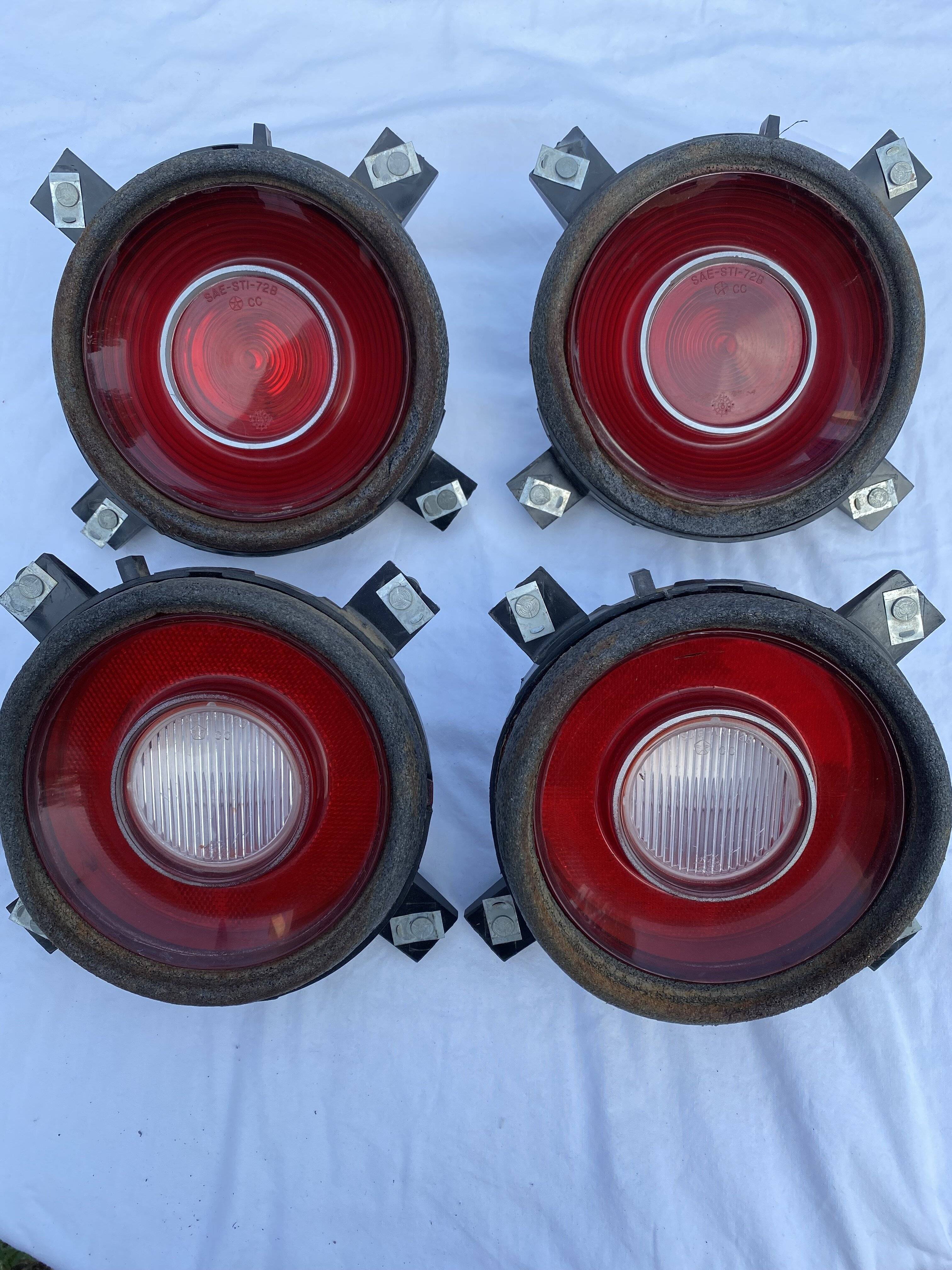 72-74 Cuda Tail Lights 1.jpg