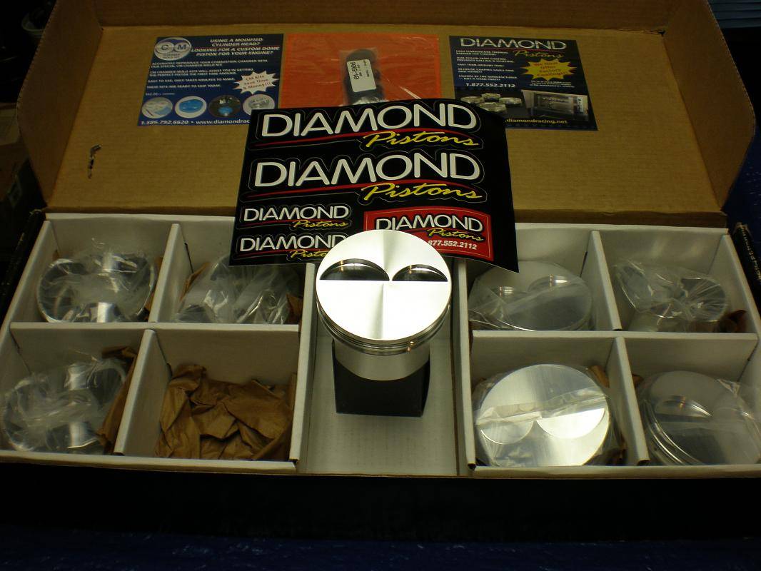 big block diamond pistons-1.jpg