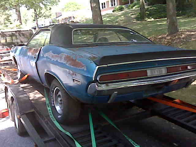 Challenger pre bodywork (640x480).jpg