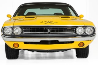 Challenger RT Hood Decal (Phone).jpg