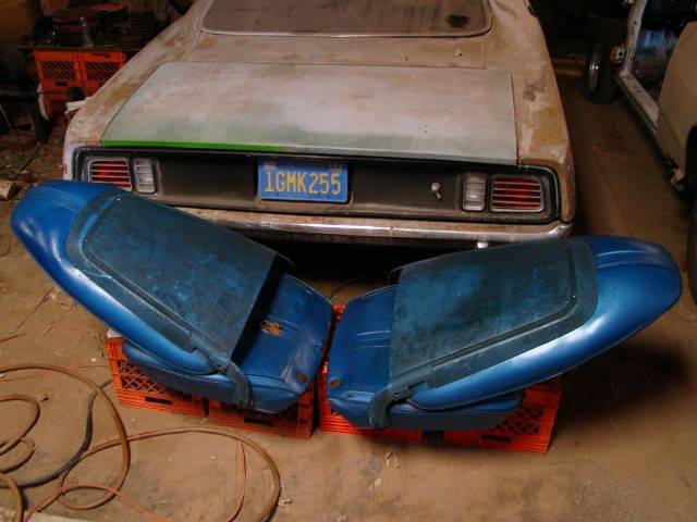 Cuda Seats, Dart 03-13-2016 111 (640x480).jpg