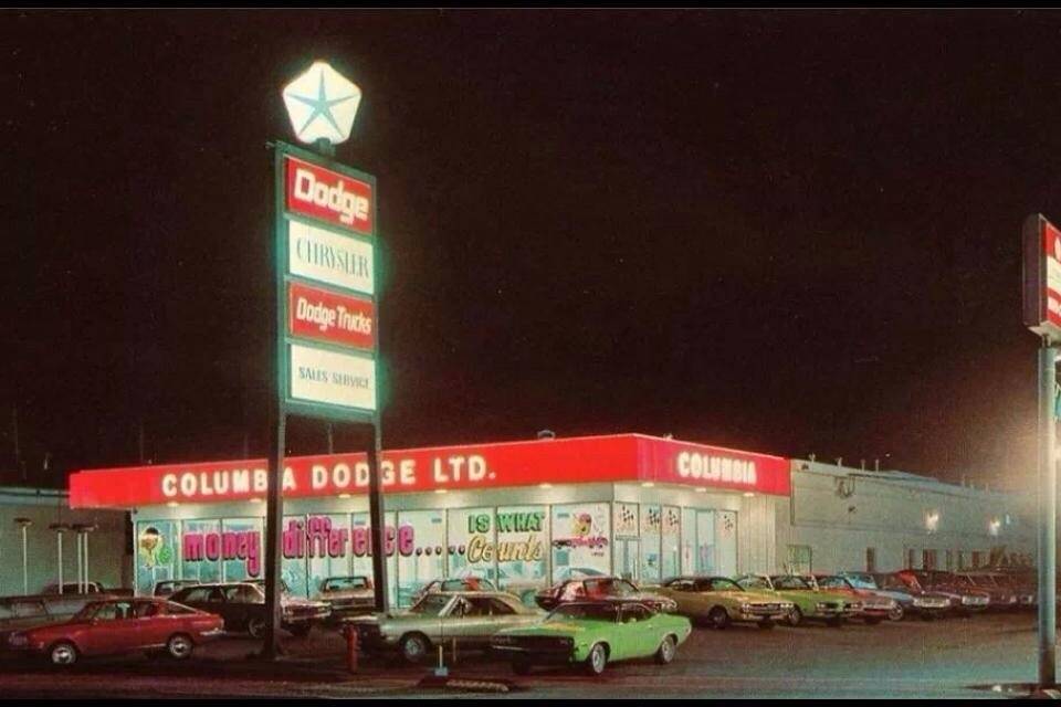 Dealer Pic 1970.jpg