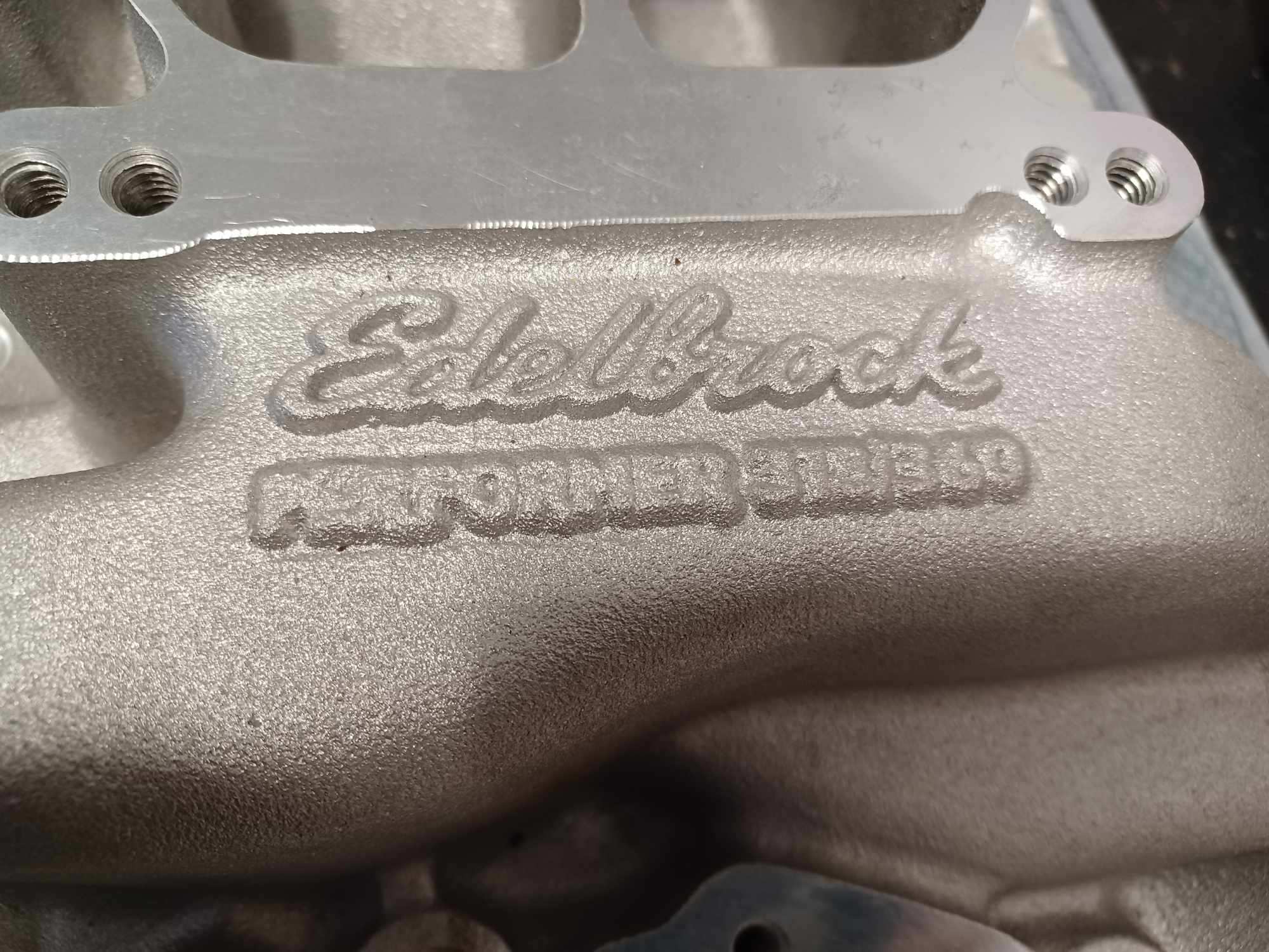 edelbrock 2176 series 318-360-2.jpg