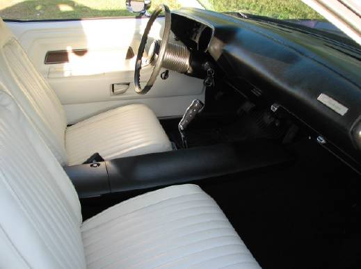 Interior01.jpg