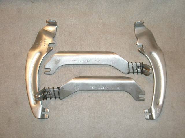 Parking Brake Levers & Struts 001 (Small).JPG