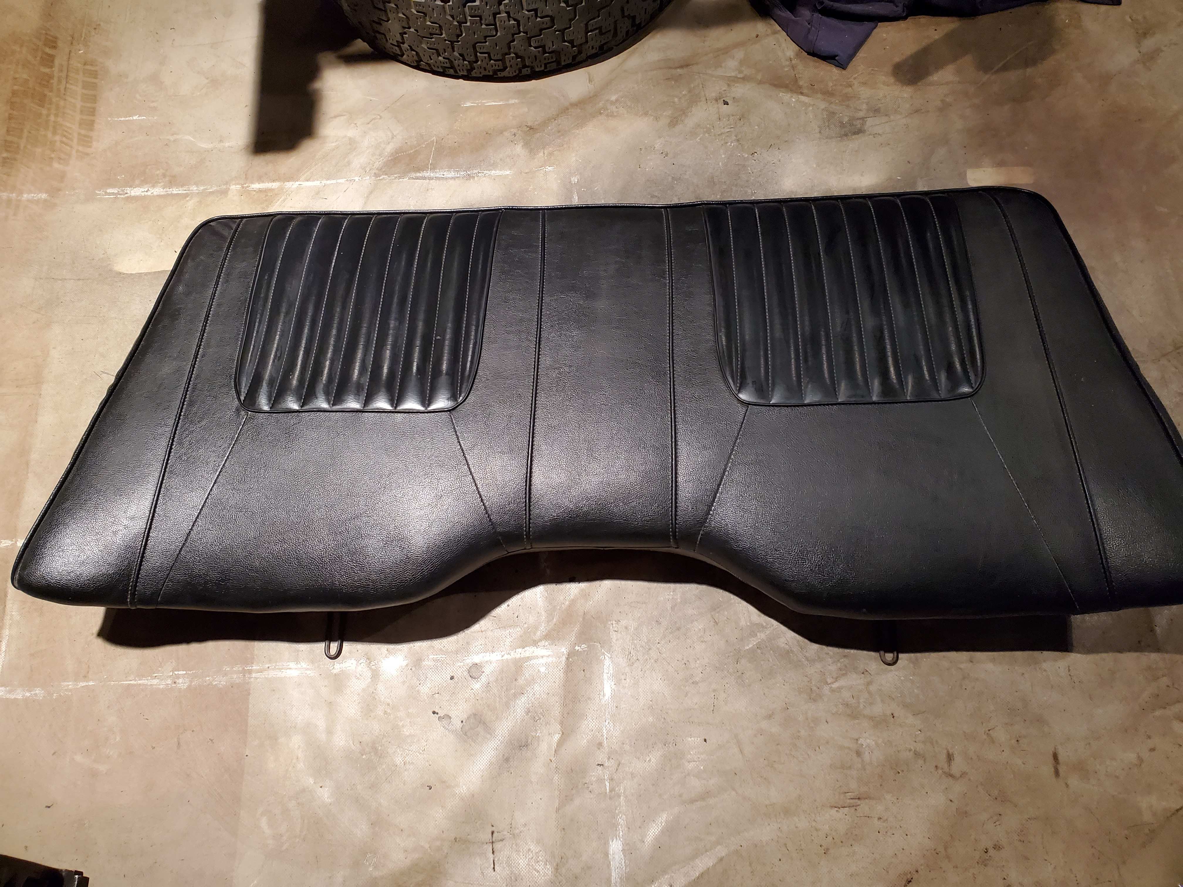 Rear Seat 71 Challenger  5.jpg