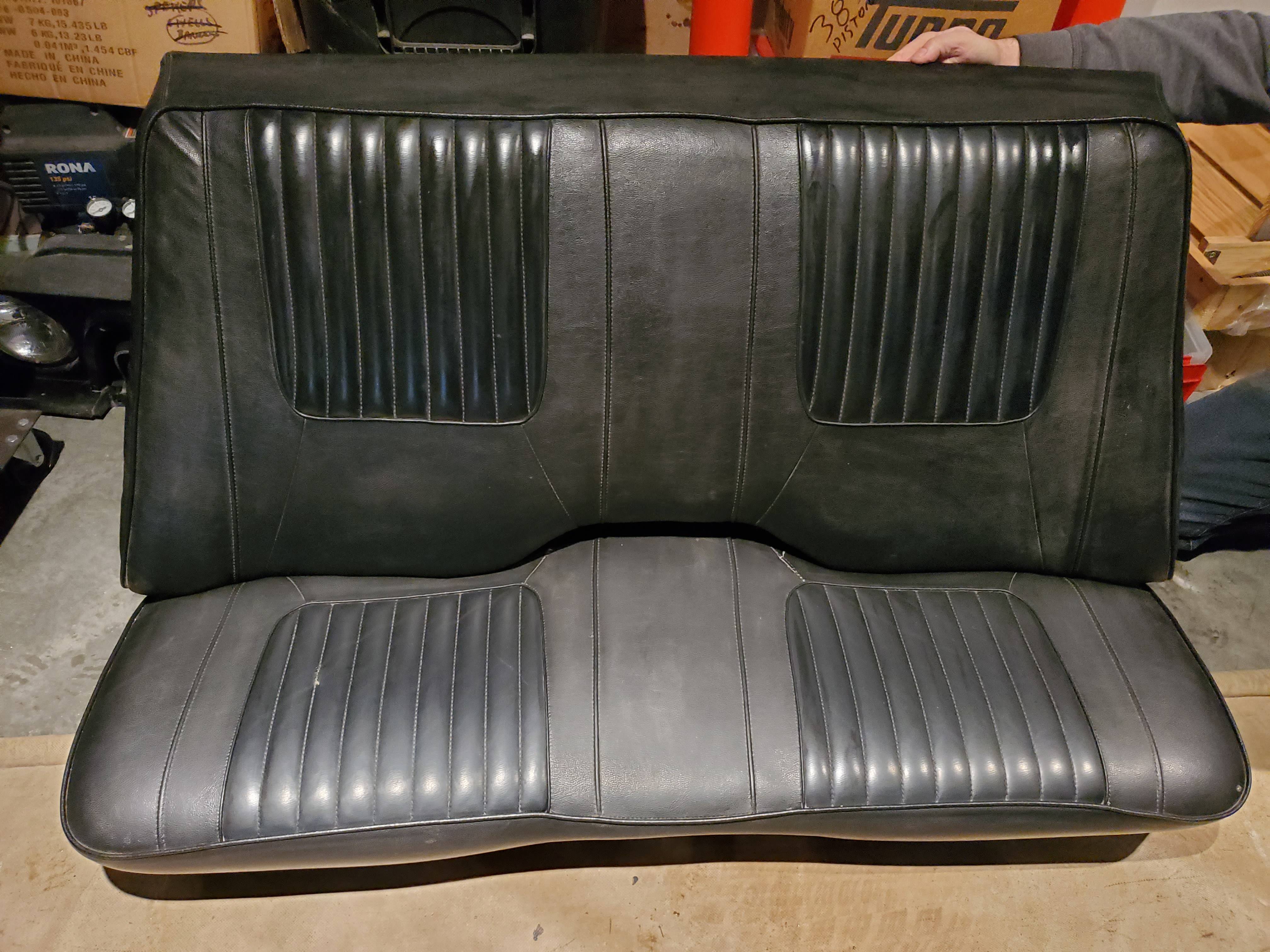 Rear Seat 71 Challenger.jpg